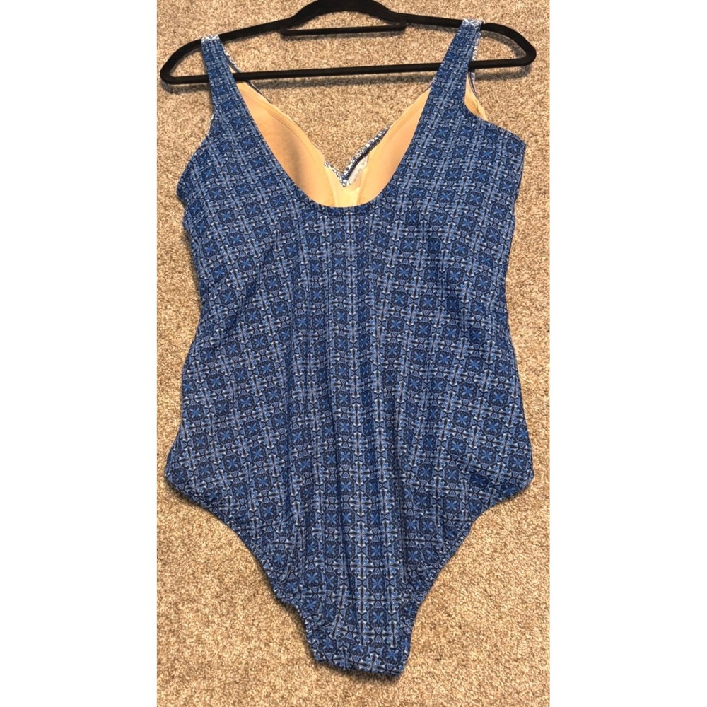 Lands End Swimsuit One Piece Womens Size 16 Blue Geometric Surplice Wrap Front - Picture 2 of 9